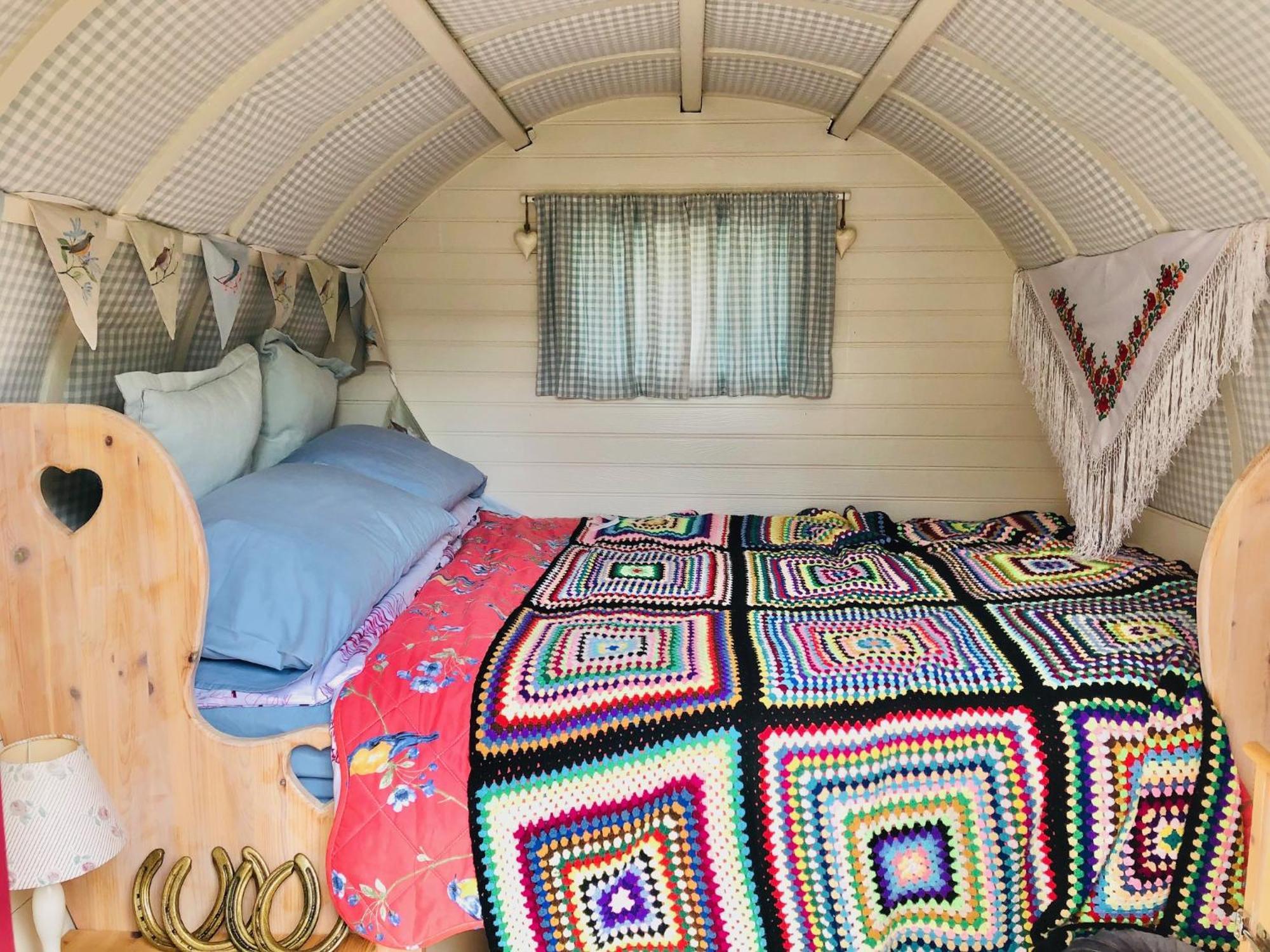 Bowtop Wagon At Lettoch Farm Keith Luaran gambar